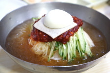 거제시장 입구 20년 한방육수 맛요리비법 부산 밀면 맛집