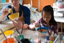 ‘한국교육진흥협회’ 아동미술·요리지도사, 노인두뇌훈련지도사 등 유망 과정 전액지원 통해 취업 도와