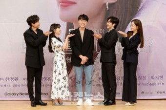 [포토] '브람스를 좋아하세요?' 주역들, '멋쟁이 감독님!'