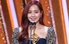 [포토] 2020 SBS 연기대상 유진, 요정에서 배우로 완벽 거듭