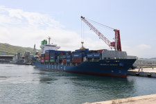 강릉 옥계항, 첫 컨테이너 정기선 취항…운항 횟수 단계별 증가