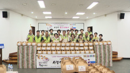 창원시자원봉사단체협의회, 추석 맞아 사랑의 송편 나눔 행사 열어