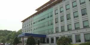 아산에서 차량 2대에 잇따라 치인 30대 보행자 사망