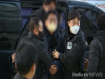 이재명 대표 흉기 습격 60대 남성…