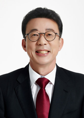 윤석열 대통령, 정무수석에 홍철호 전 의원 임명