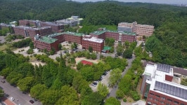 (주)한솔 경상의대생활관점 | 경상국립대, 의대 정원 50%만 반영…내년 신입생 138명 모집
