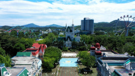 [소멸과 기록 사라지기 전에] ③ 손 잡고 뛰어 놀던 놀이동산