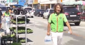 폭염에 노점상 어려움 가중…남원서 얼음물 나눔