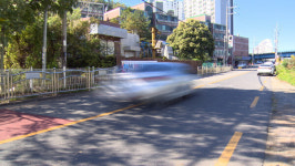 [술 마신 통학 차량, 위험한 아이들] ⓛ 김해 진영서 만취 음주 사고 쾅