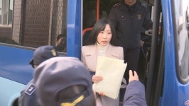 존속살해 혐의 김신혜, 재심서 무죄 판결