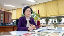 [미니인터뷰] 윤인숙 양천구의장 희망 주고 신뢰 받는 구의회
