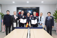 방산 훈풍…영풍전자(주), 창원 제2사업장 준공