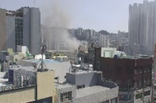 [속보] 부산 금정구 장전동 마트서 불...소방 대응 1단계 발령