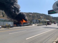 여수 삼일동 야적장서 화재…인명 피해 없어