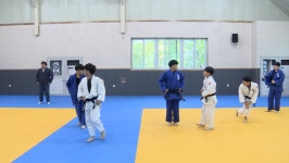 진해 더부살이 훈련 창원 안민중 유도부 전용 유도장 건립