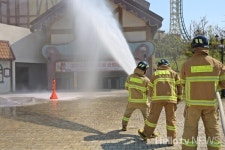 롯데월드 어드벤처 부산, 기장소방서와 합동 소방 훈련 진행