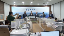 허울뿐인 지원…E등급 창원 봉암연립주택 주민 이주 반발