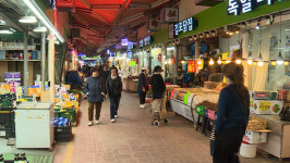 부천 재래시장 트럭 돌진사고…상인들 망연자실