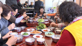주 5일 따뜻한 밥상…거제 경로당 급식
