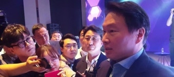 최태원, 김희영 이사장과 함께한 이유?