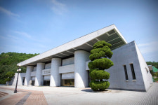 공군박물관이 국립 자격미달이라고?