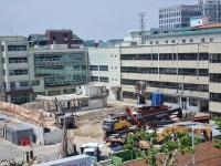 결국 청주시청 본관은 거의다 부서졌다