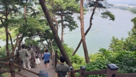 탄금대 피크닉 인기...중부내륙관광조합 주목