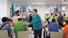 든든한 오리백숙 드시고 더위 이겨내세요