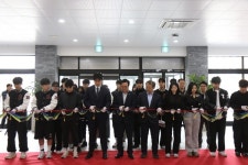 충북대, 제1학생회관 2층 라운지 깜놀 새단장