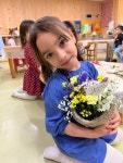 봉명초병설유치원, 우리 카네이션 꽃바구니 만들었어요