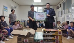 봉방동청년사업자연합회 김동욱 회장, 간식 기탁