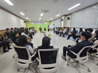 보고를 넘고, 마음을 잇다… 공감 Talk에서 찾은 조직의 답