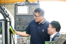 금형 경쟁력 향상의 유일한 방법 - 베리컷 포스를 이용한 가공 시간 단축 사례 -  신성몰드테크