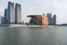2년 전 완공된 아트센터 인천 다음 달 16일 공식 개관