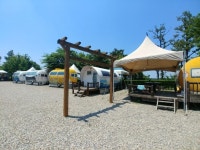 자연촌리조트 여주참숯마을, 복합 레저시설로 인기