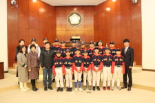 남양주시의회, 송라초등학교 티볼선수단 격려