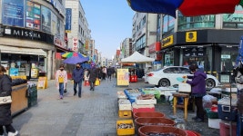 신종 코로나 여파...안산 다문화특구 상인들 울상