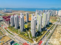 SK건설, 인천 송도 SK VIEW 입주...인천지하철 1호선 송도랜드마크시티역(예정) 및 워터프론트 호수 인접