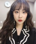 허영지 어두운 색으로 염색한 모습이다