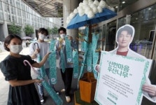 신한은행, 친환경 아트 프로젝트 신한마음우산나무 선보여