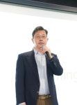 최재원 수석부회장 전기차 캐즘, SK온에 위기이자 기회…상장 성공할 것