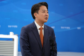 이준석, '젓가락 발언' 파문… 비판·고발 빗발치자 