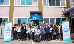 금호석화, 수봉재활원 창호 교체 지원…장애인 주거환경 개선 앞장