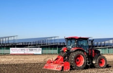 대동, ‘앱 터치만 하면 알아서 경작’ AI트랙터 시연회 개최