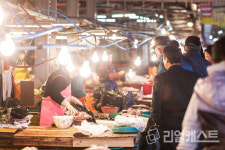 인플레이션 둔화? 소비자물가 폭 7개월째 하락