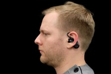 슈어의 첫 와이어리스 이어폰, Shure Aonic 215