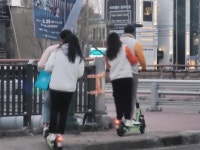고삐 풀린 전동킥보드 위법 ‘천태만상’