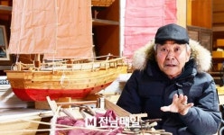 조일옥 조선장 “가거도 멸치잡이 배, 평생 천명”