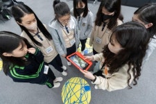 ACC 평화이야기보관소 1천여명 ‘북적’