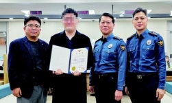 동부경찰서 보이스피싱 피해 예방 금융기관 직원에 감사장